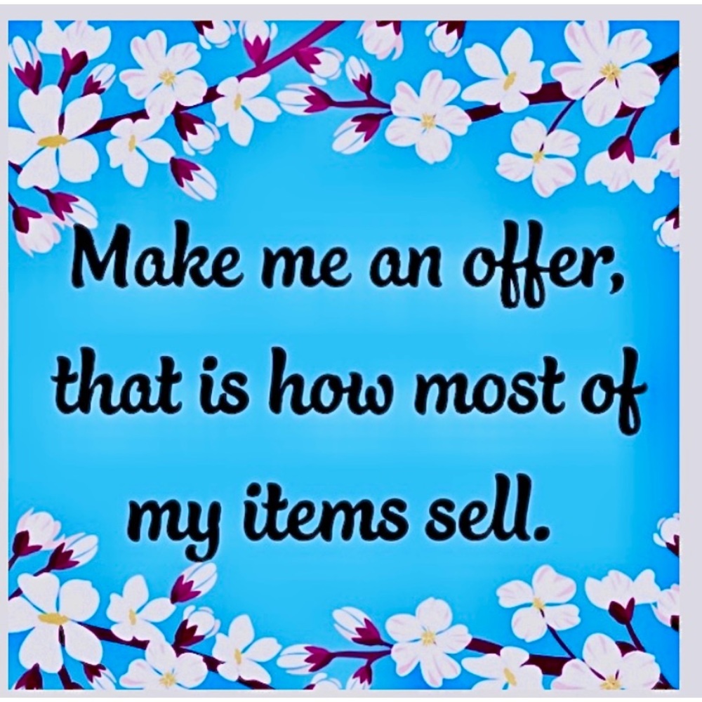HI ! Thanks for browsing !♥️Send an offer if you want something, let’s DO THIS👍